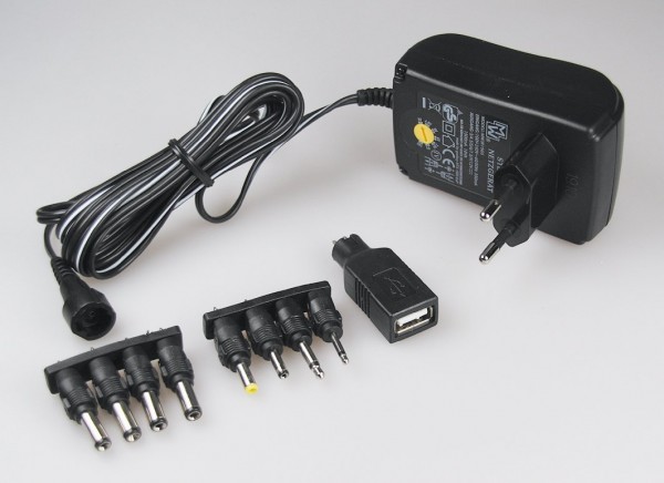 ChiliTec Switchmode Steckernetzteil CT18 USB 1500mA, 3/5/6/7,5/9/12V, LED, 188g